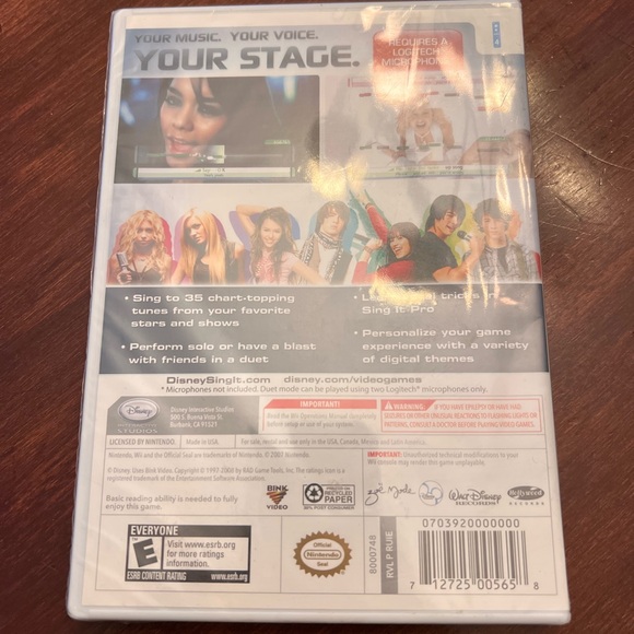 Sing it Disney Wii Game - Picture 2 of 3